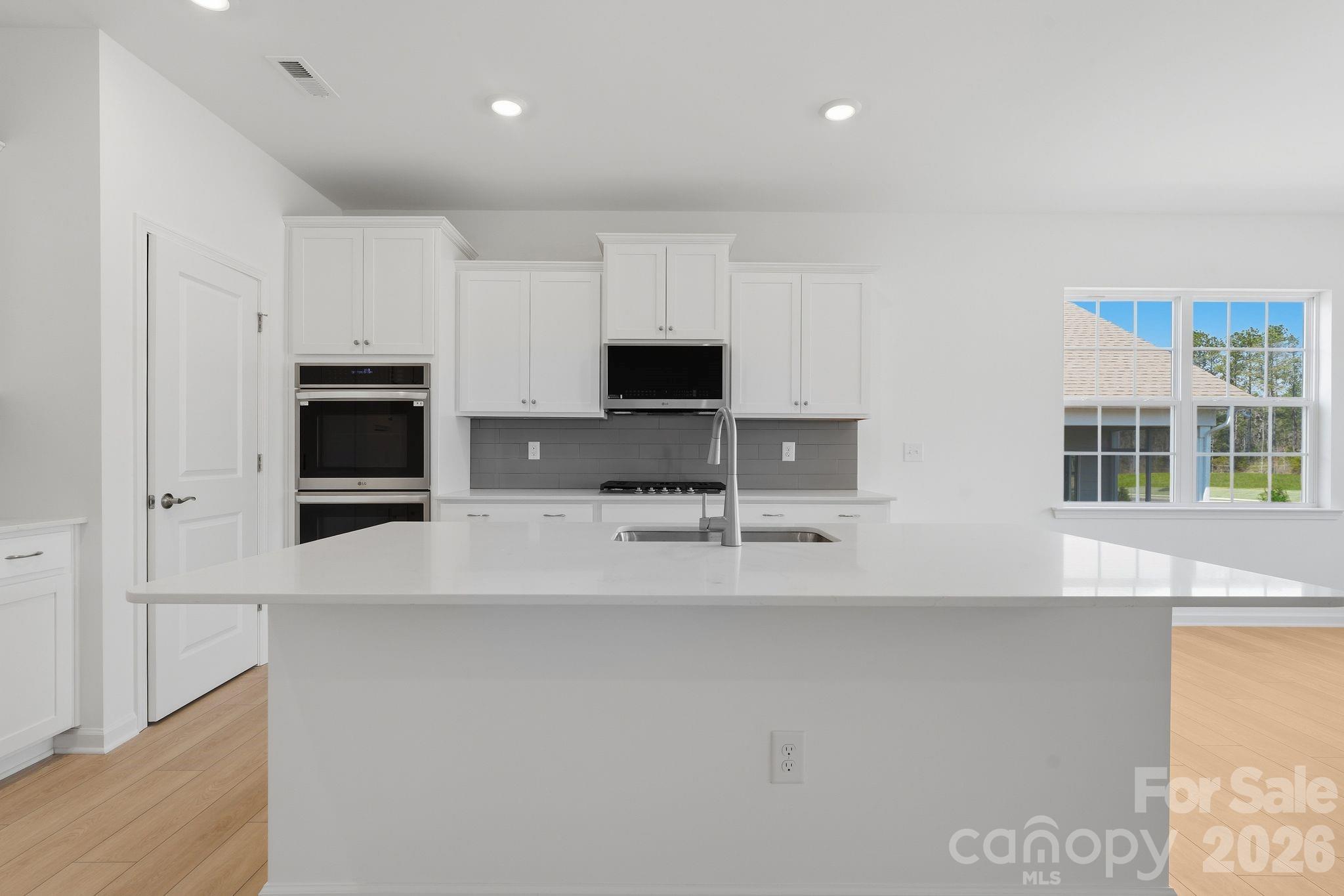 Roselyn - Residential
