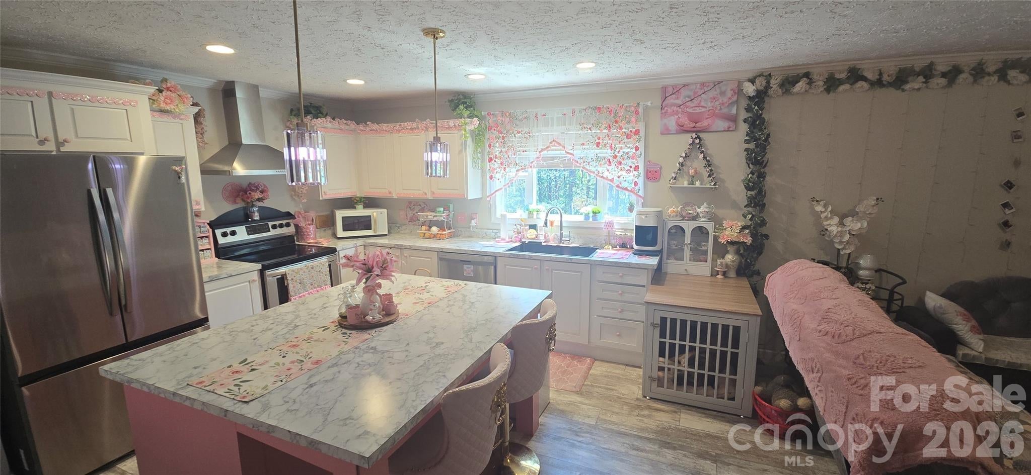 77 Raccoon Ridge