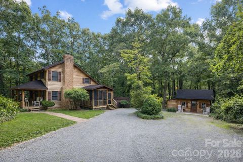 Photo of 715 White Oaks Circle, Monroe, NC 28112 (MLS # 4349670)