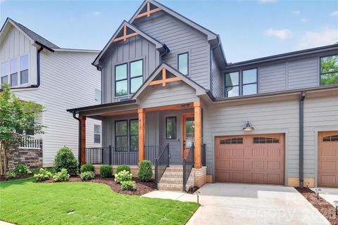 Photo of 417 W Cama Street, Charlotte, NC 28217 (MLS # 4380896)