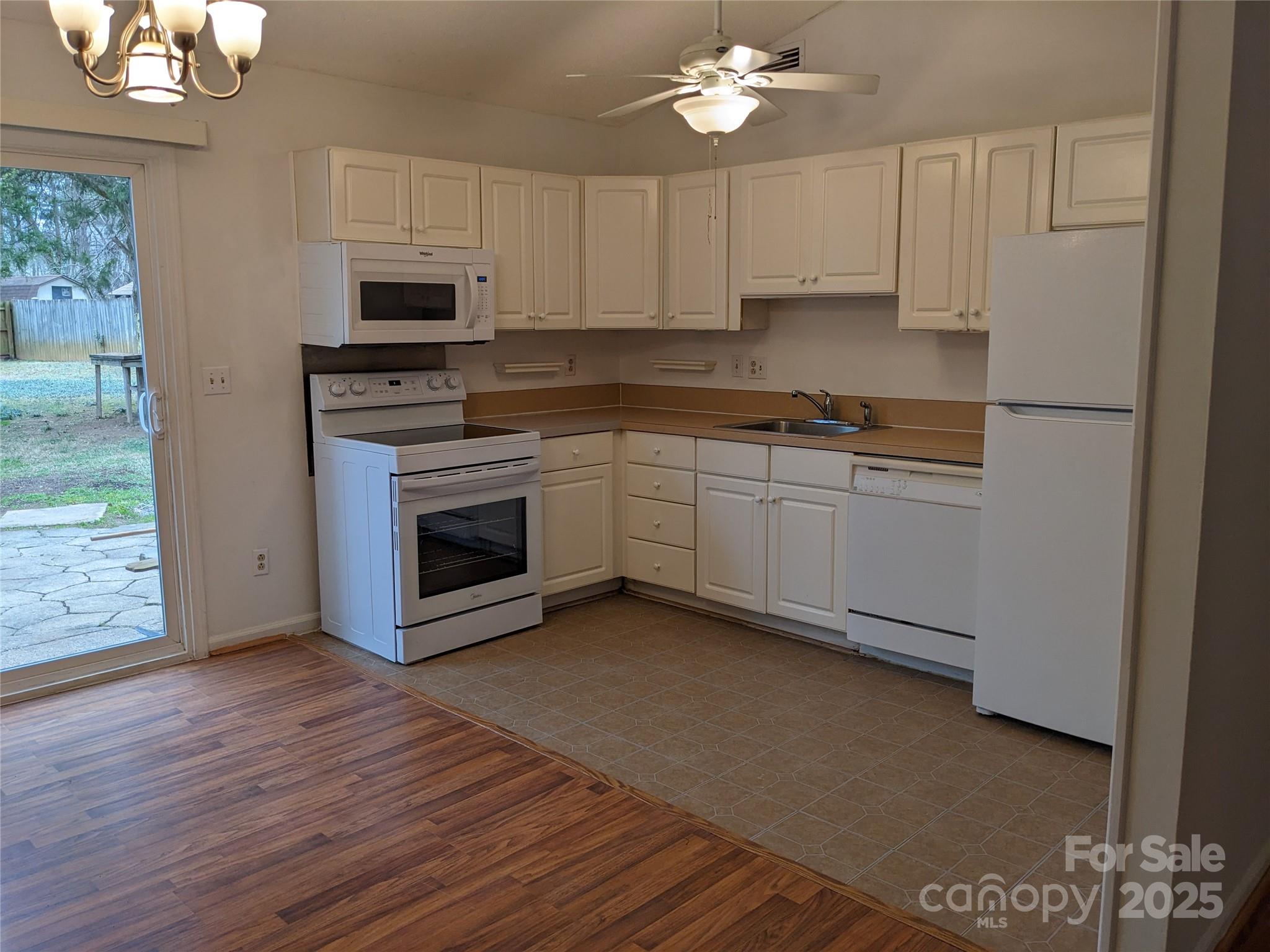 Hickory Ridge - Residential