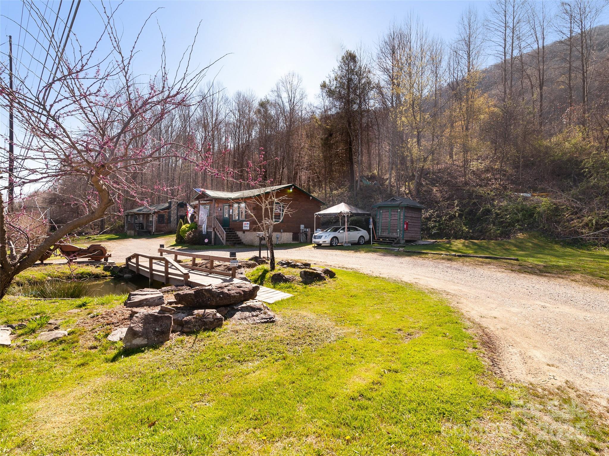 1369 Soco Road