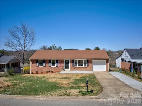88 Skyview Terrace Asheville NC 28806