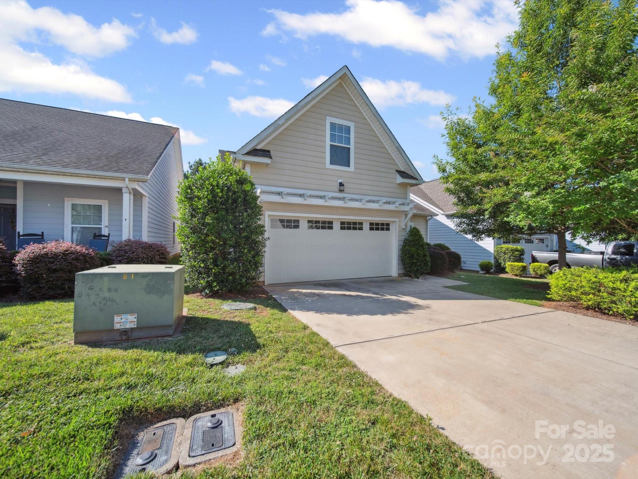 24604 Blue Heron Circle
