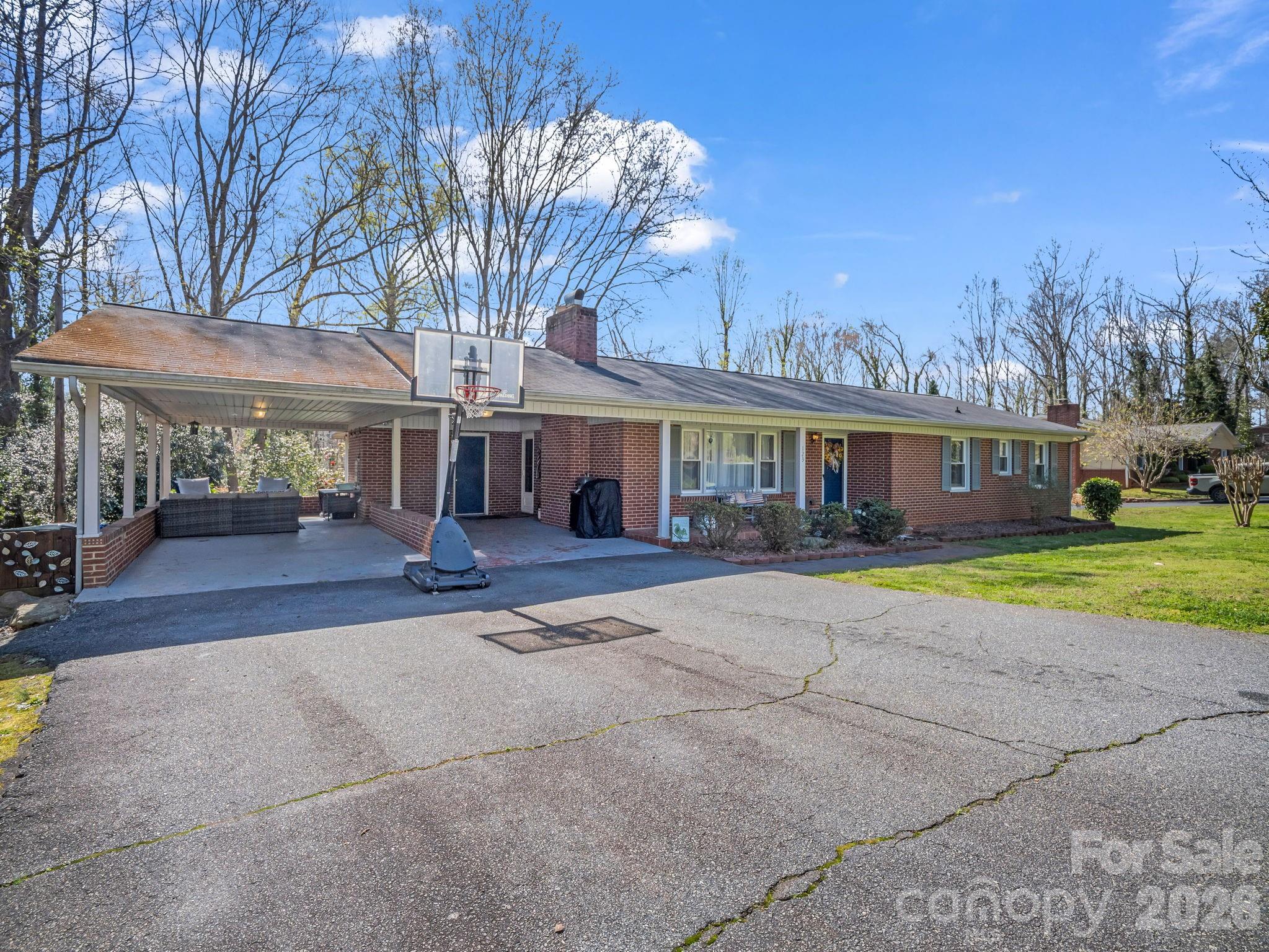 Forest Hills - Residential