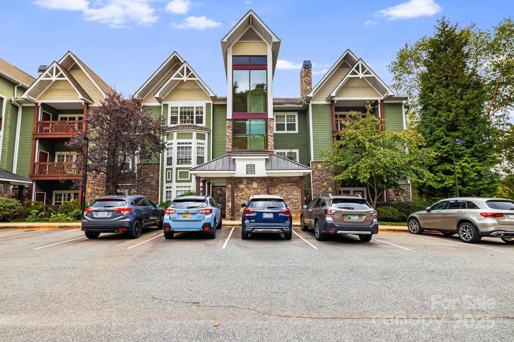 1000 Olde Eastwood Village Boulevard 6B