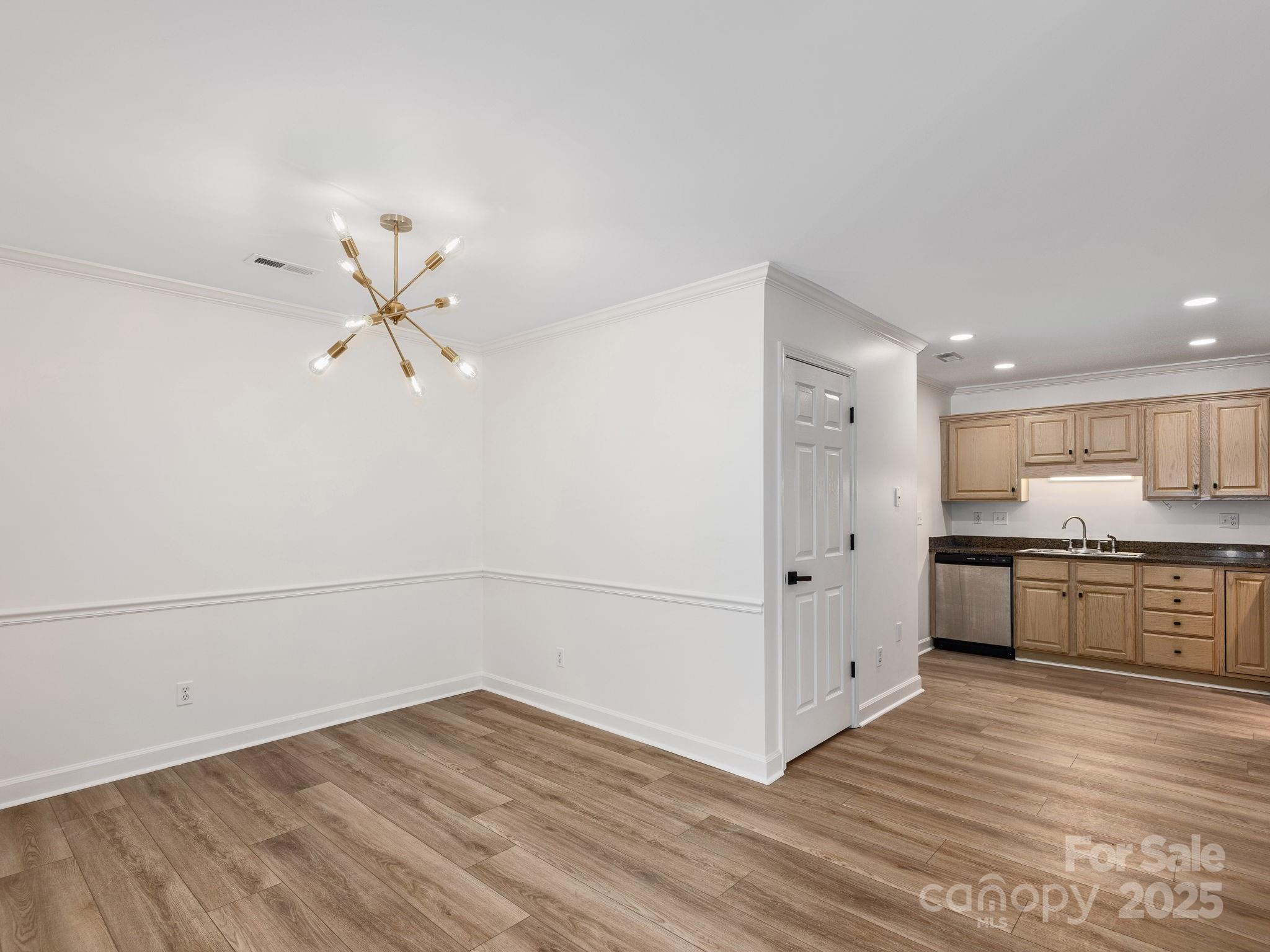 Lake Pointe Landing - Residential