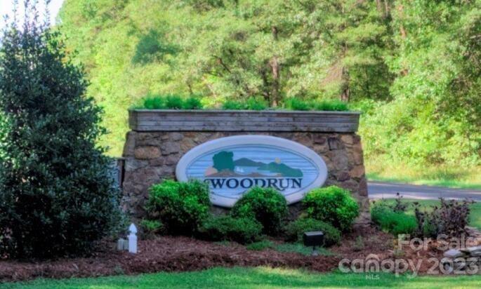 Woodrun - Land