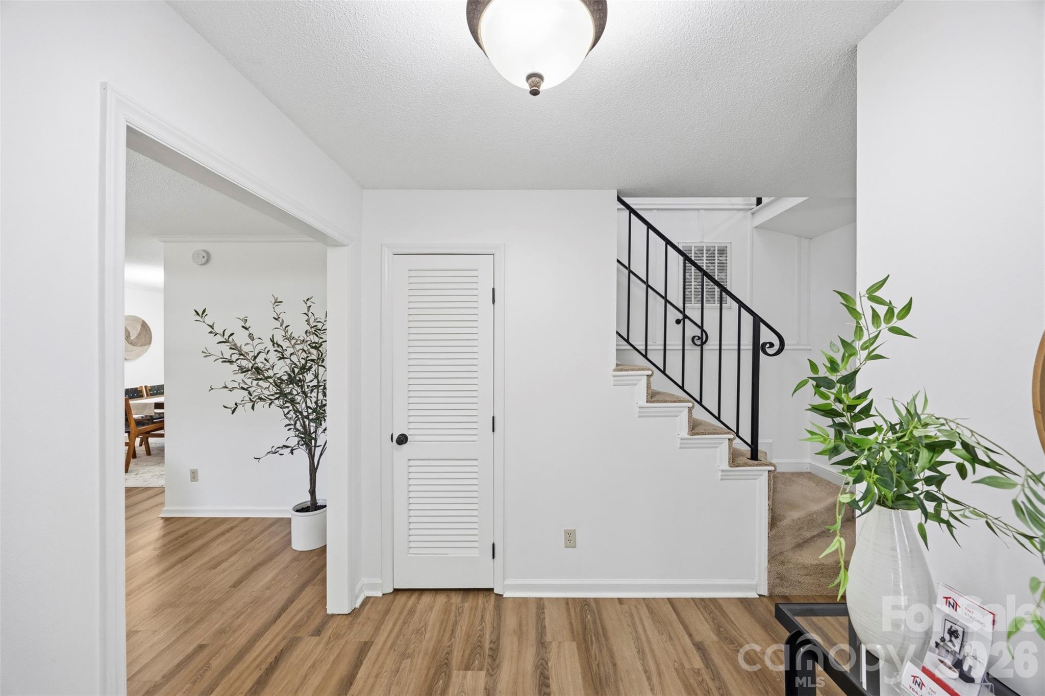 5043 Kittredge Road
