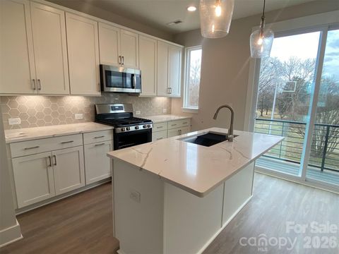 942 Callahan Street EQX1772 Charlotte NC 28206