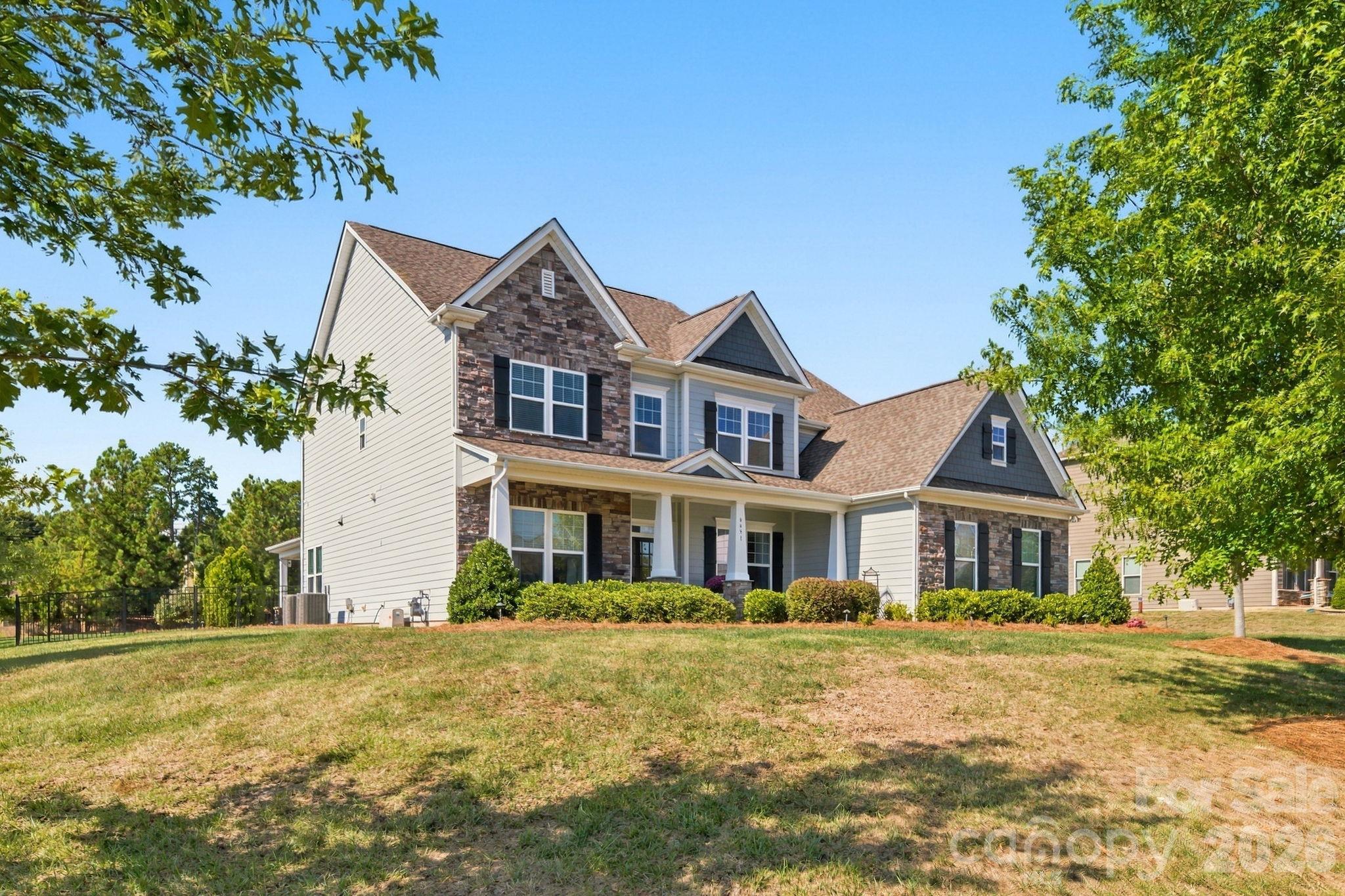 6451 Grovewood Trail