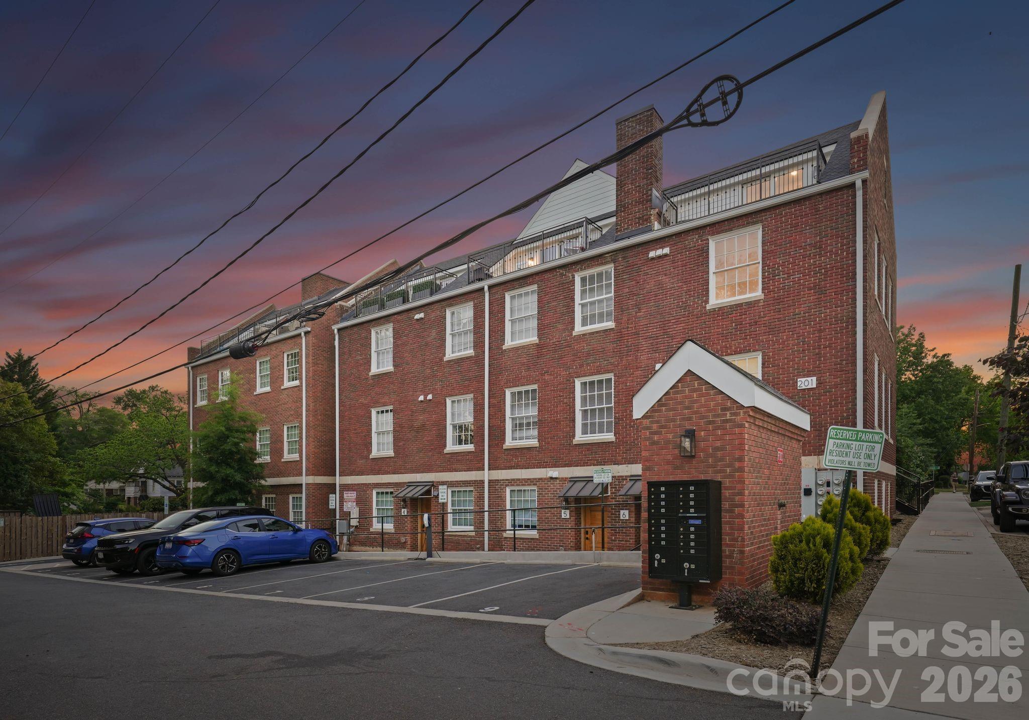 The Arches - Residential