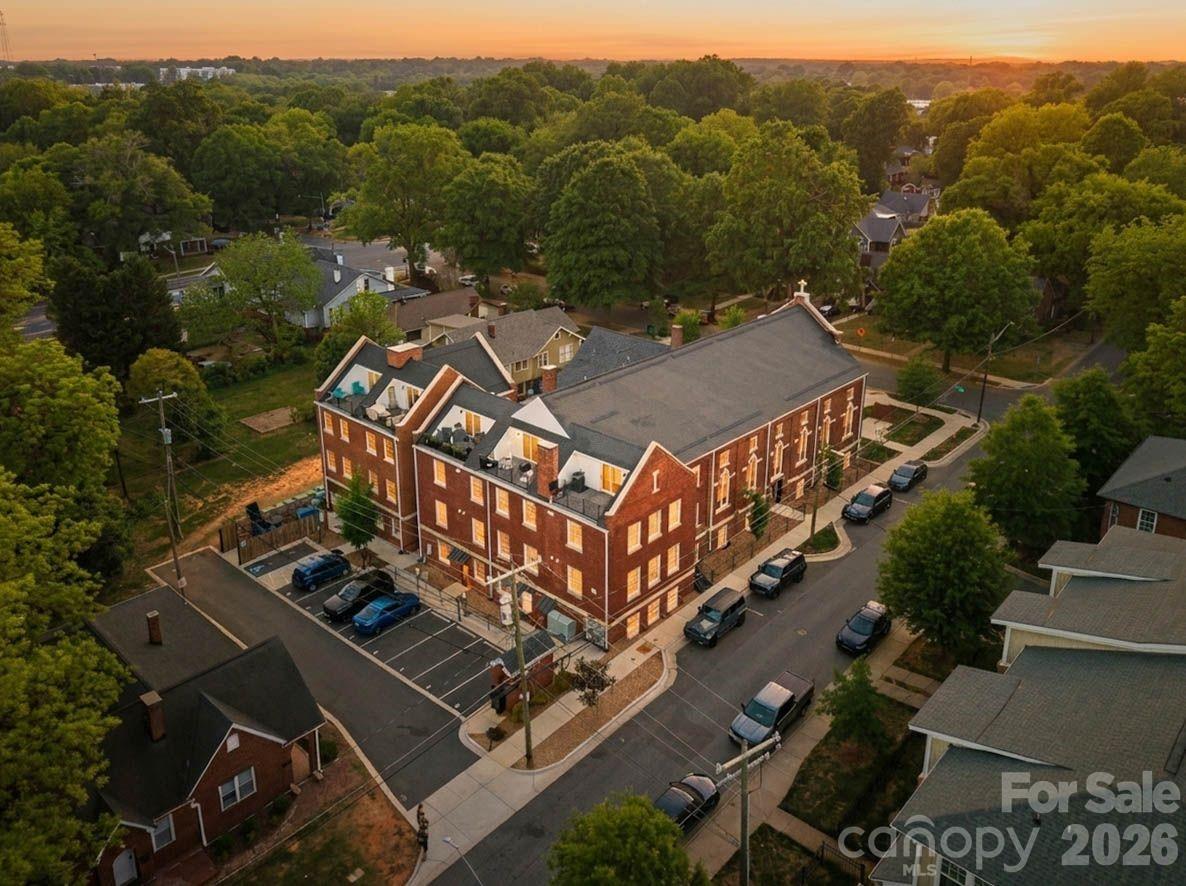 The Arches - Residential