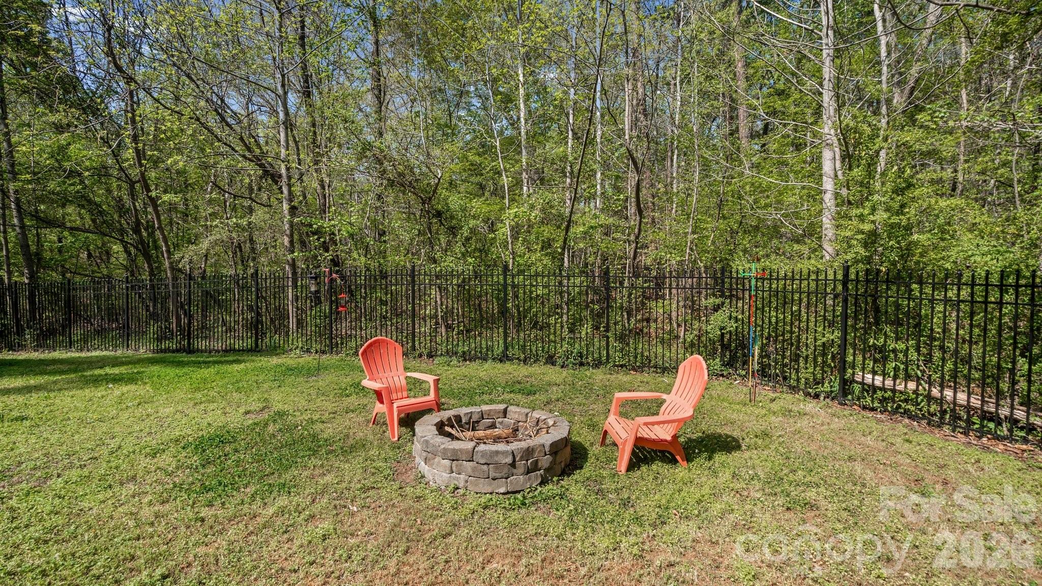 Country Woods East - Residential