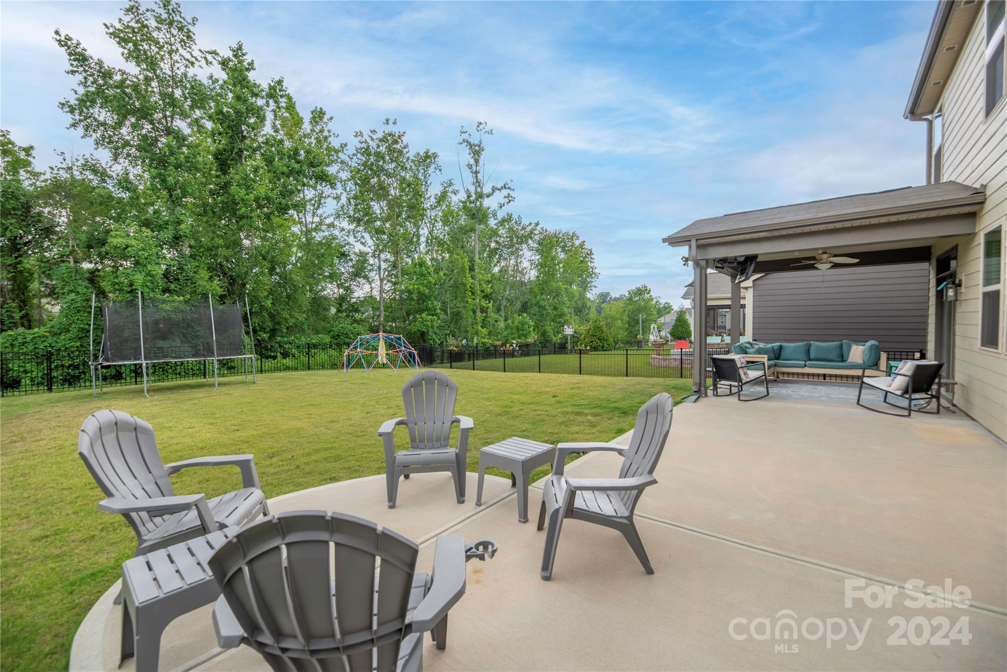 Magnolia Walk - Residential