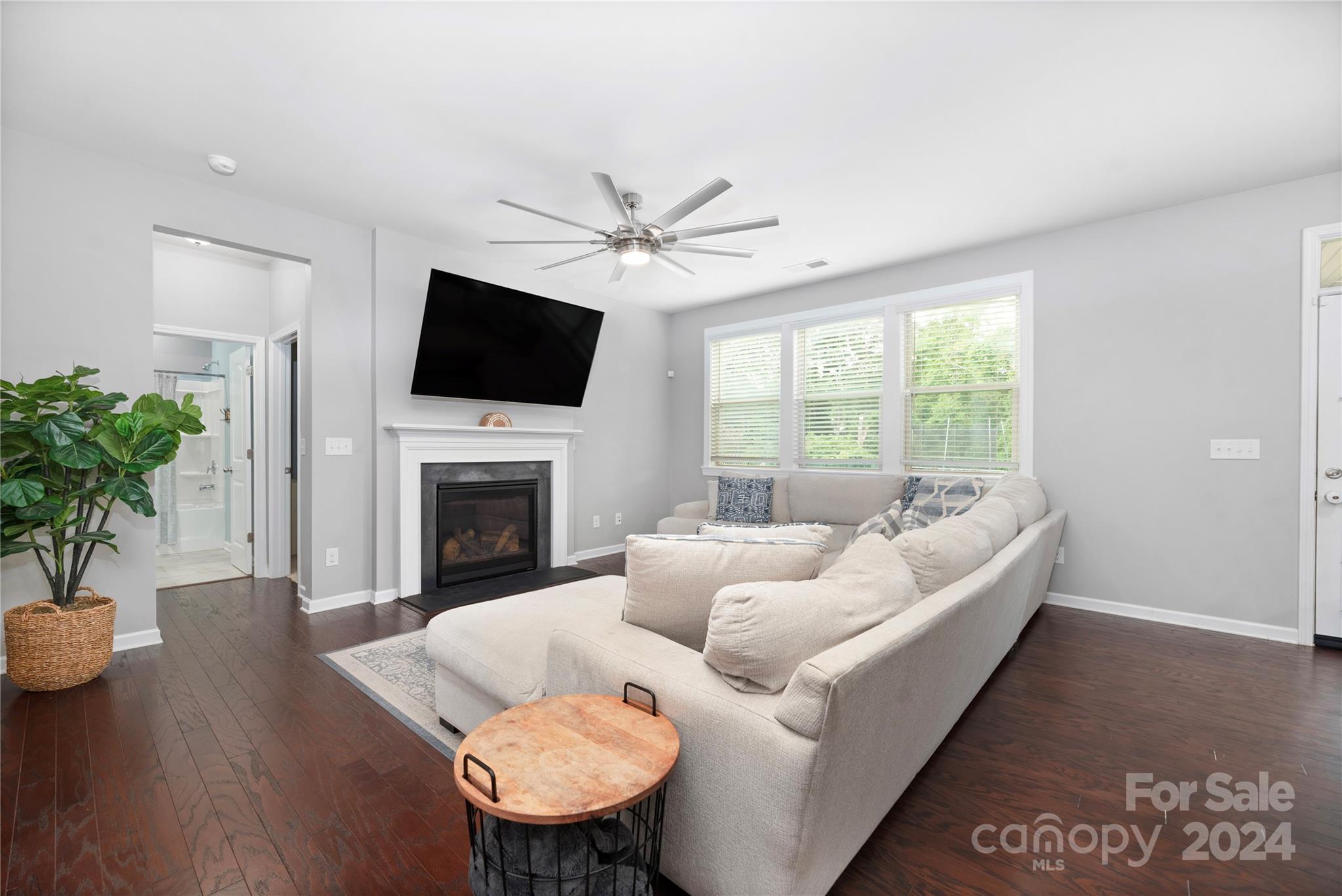 Magnolia Walk - Residential