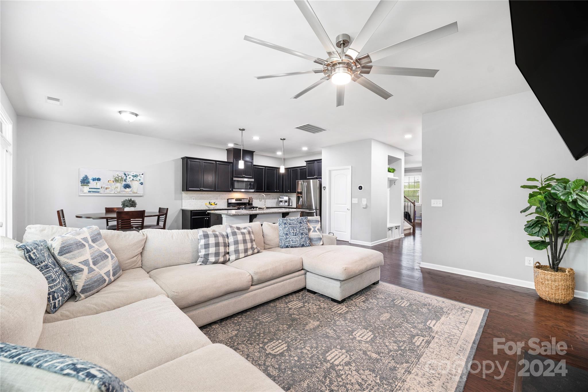 Magnolia Walk - Residential