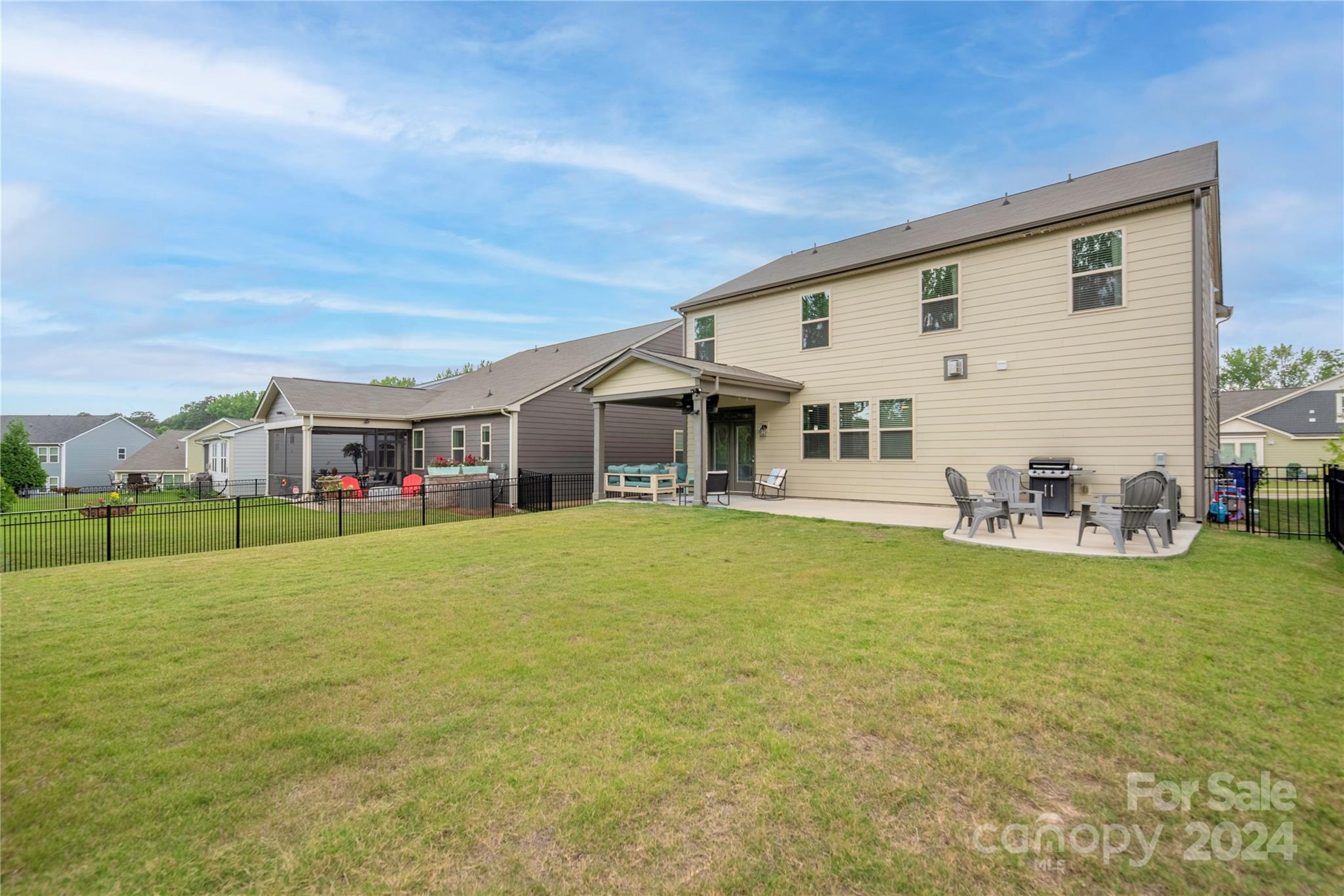 Magnolia Walk - Residential