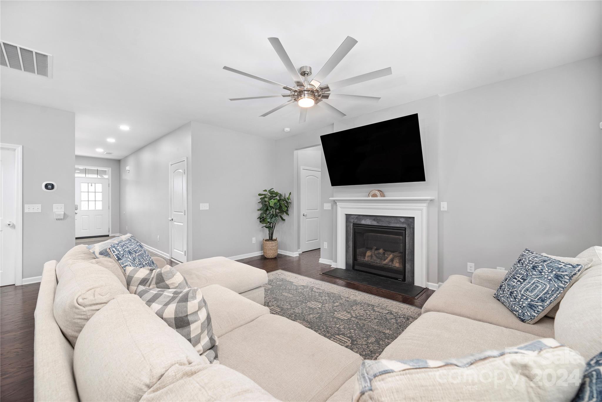 Magnolia Walk - Residential