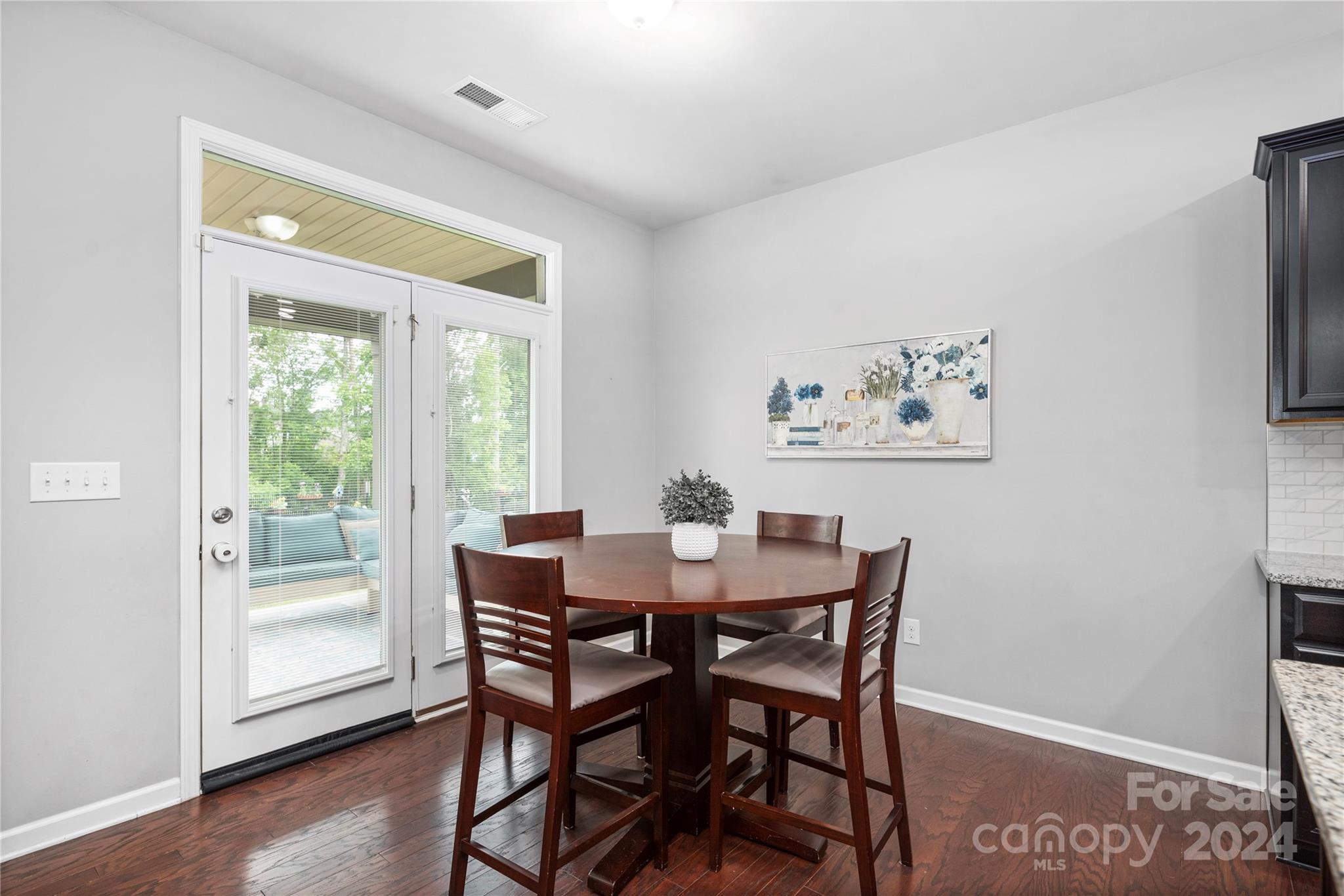 Magnolia Walk - Residential