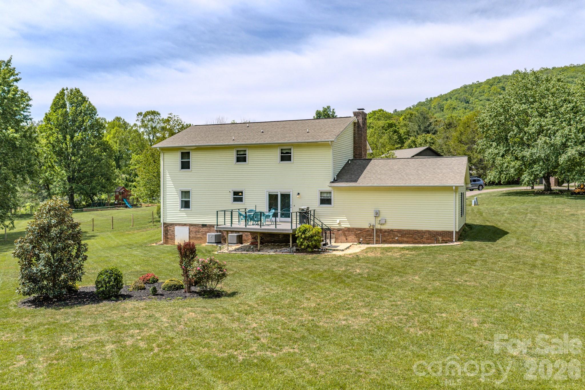 10 Arrow Place