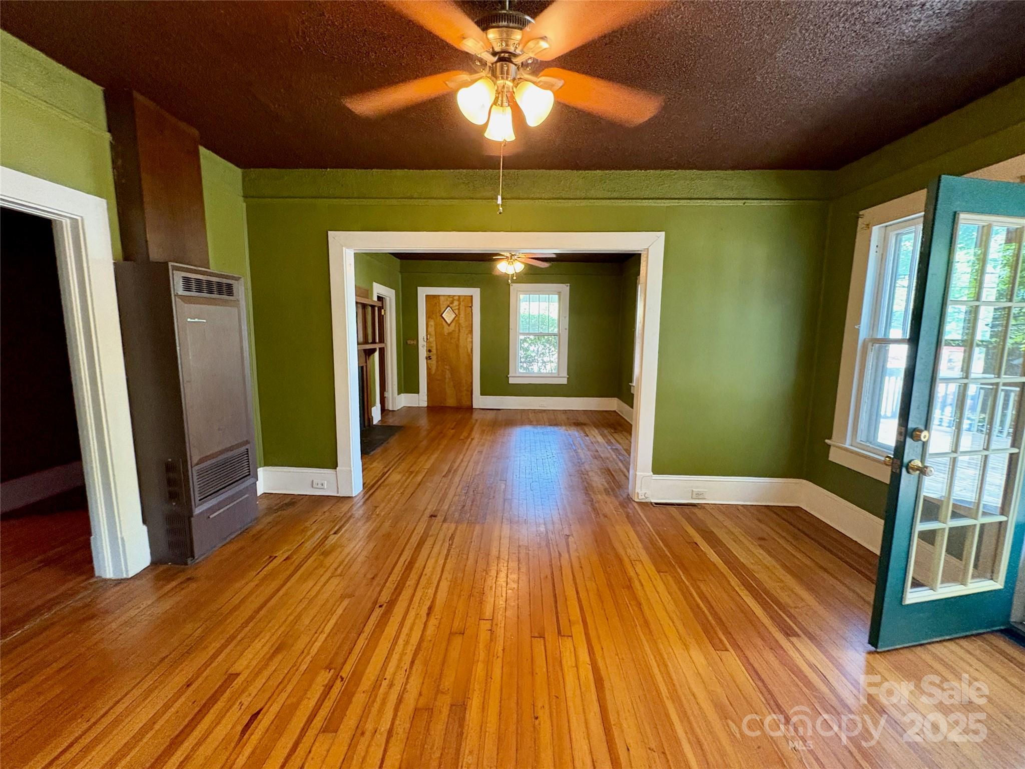 40 Brownwood Avenue