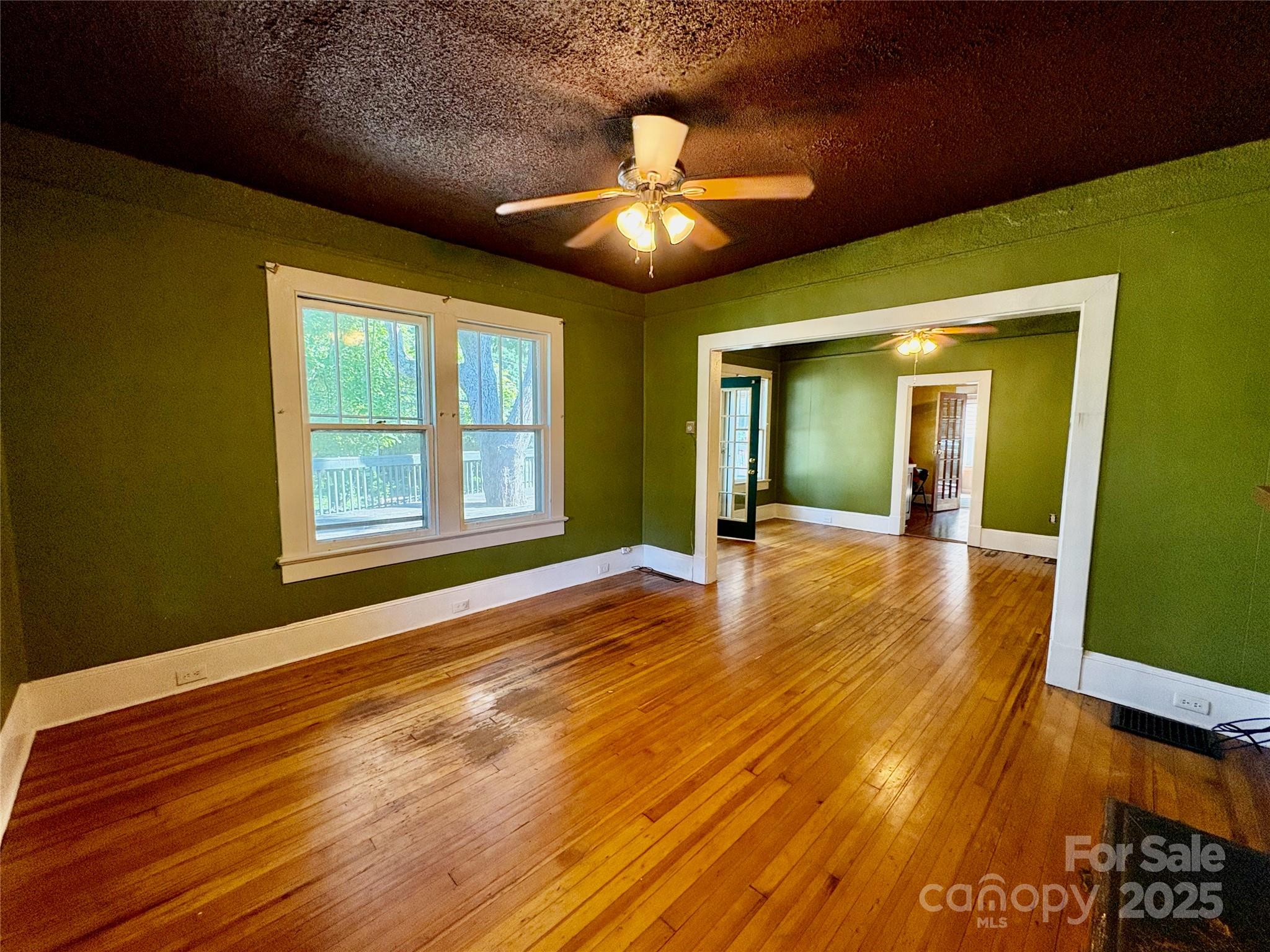 40 Brownwood Avenue