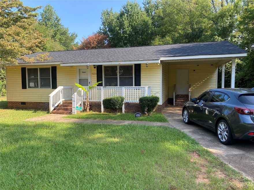 RARE FIND........1.6 acres at Exit 25 just off the corner of Sam Furr and Statesville Road 

House/lot located on the highly sought after Rich Hatchet Road.

 Large almost perfectly rectangular lot zoned Neighborhood Residential (NR) and adjacent to Sherrill Estates Shopping Center.

House is tenant occupied. Showings allowed ONLY with accepted offers until October 1.

Home to be professionally measured.