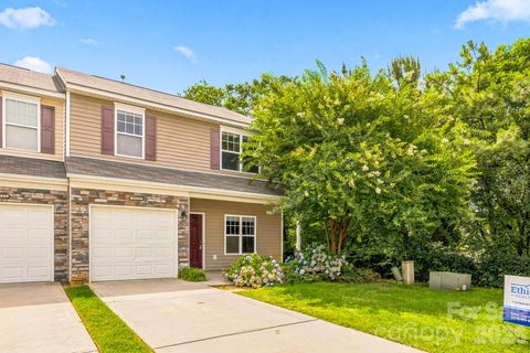 Photo of 10308 Cloyne Court, Charlotte, NC 28213 (MLS # 4392106)