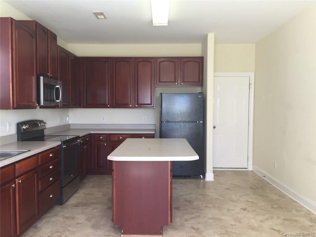 Moss Creek Village - Residential