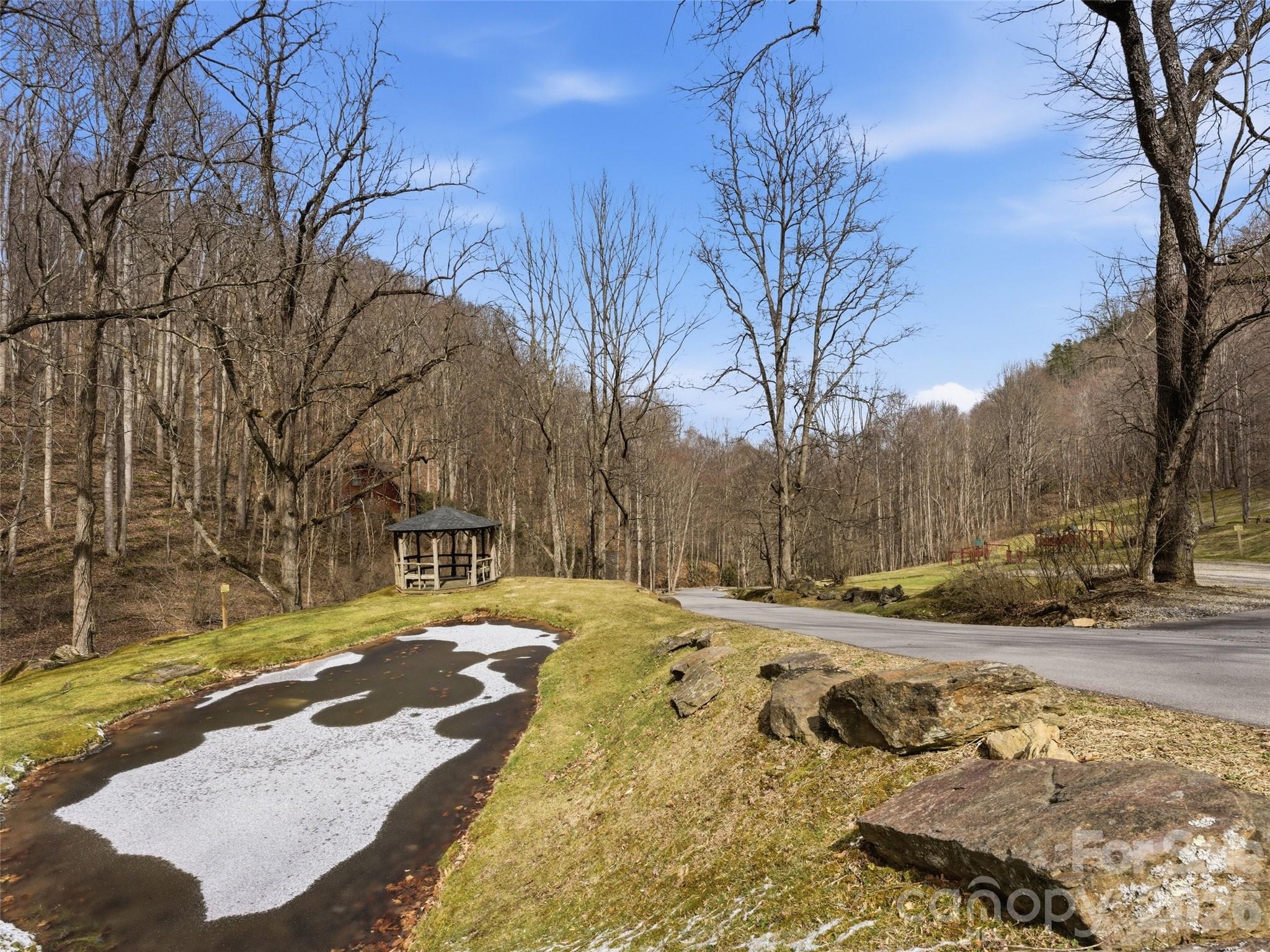 Smoky Mountain Retreat At Eagles Nest - Residential