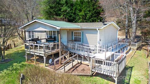 27 Venice Place Canton NC 28716
