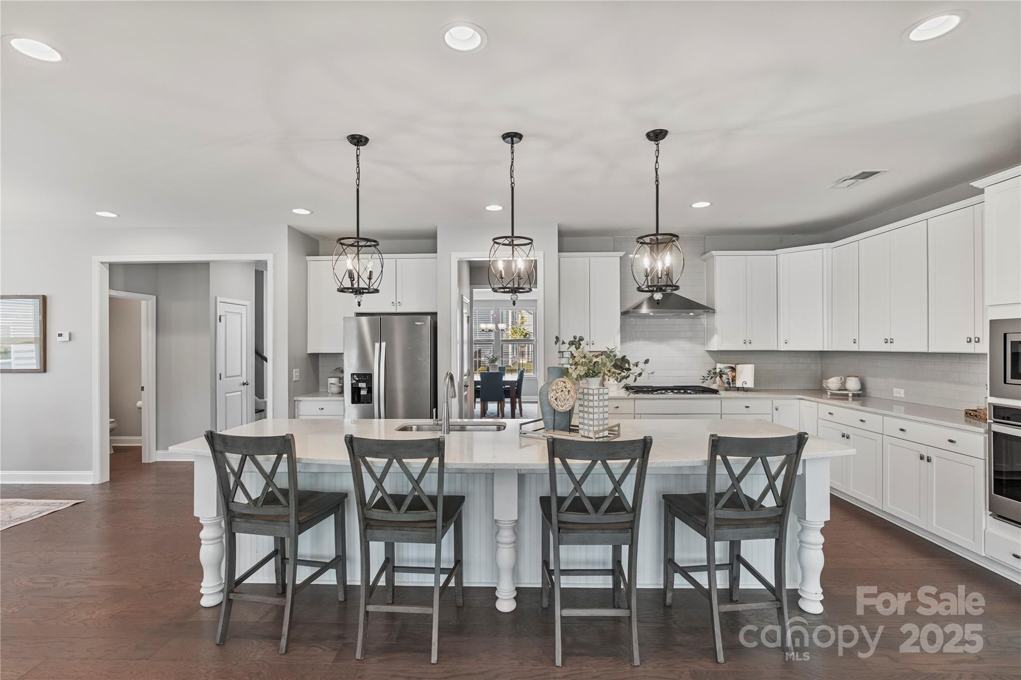 2225 Masons Bend Drive