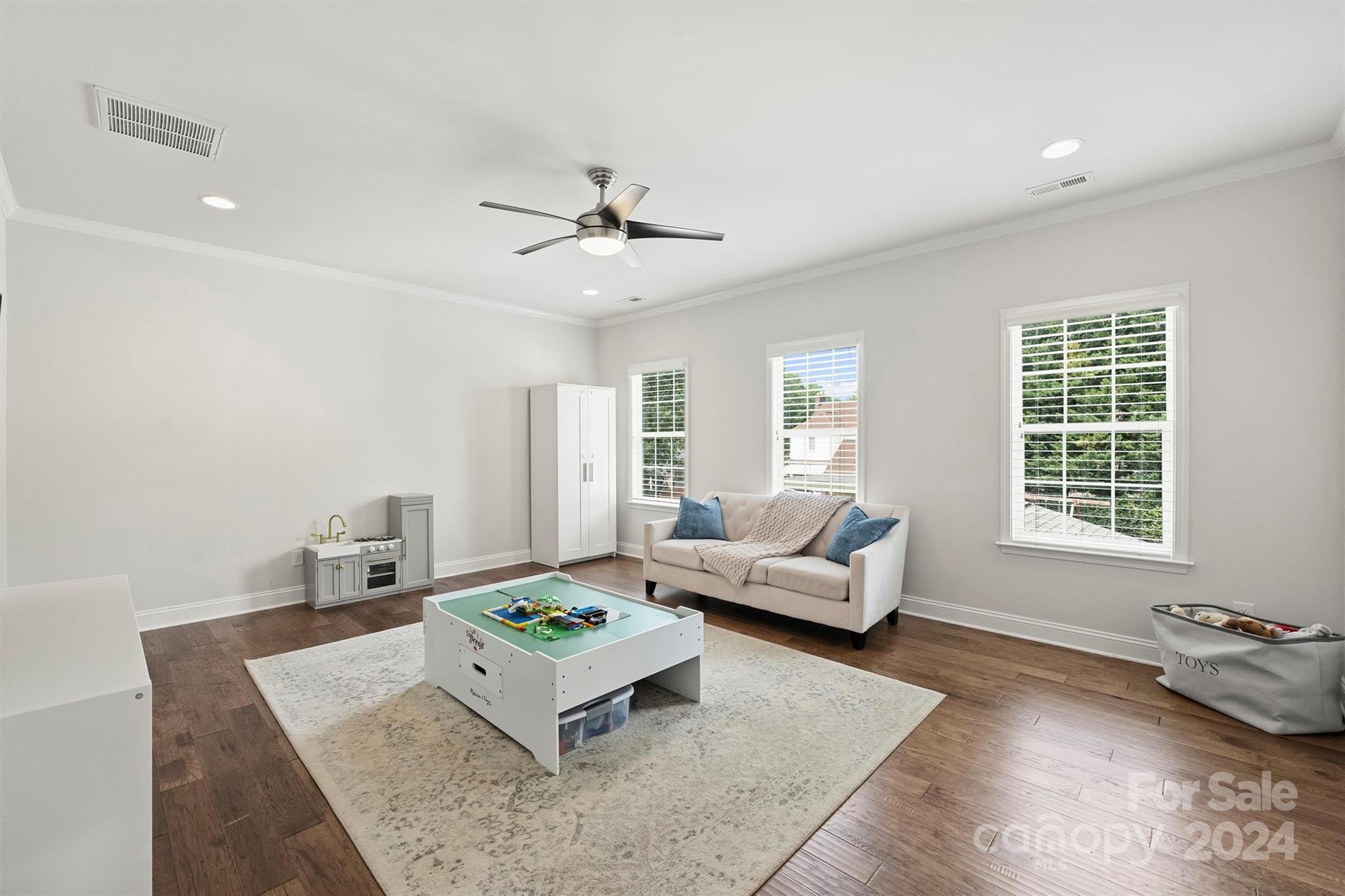 Myers Park - Residential