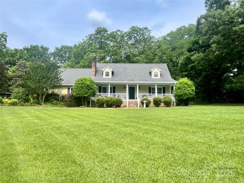 205 N Lee Street Jefferson SC 29718