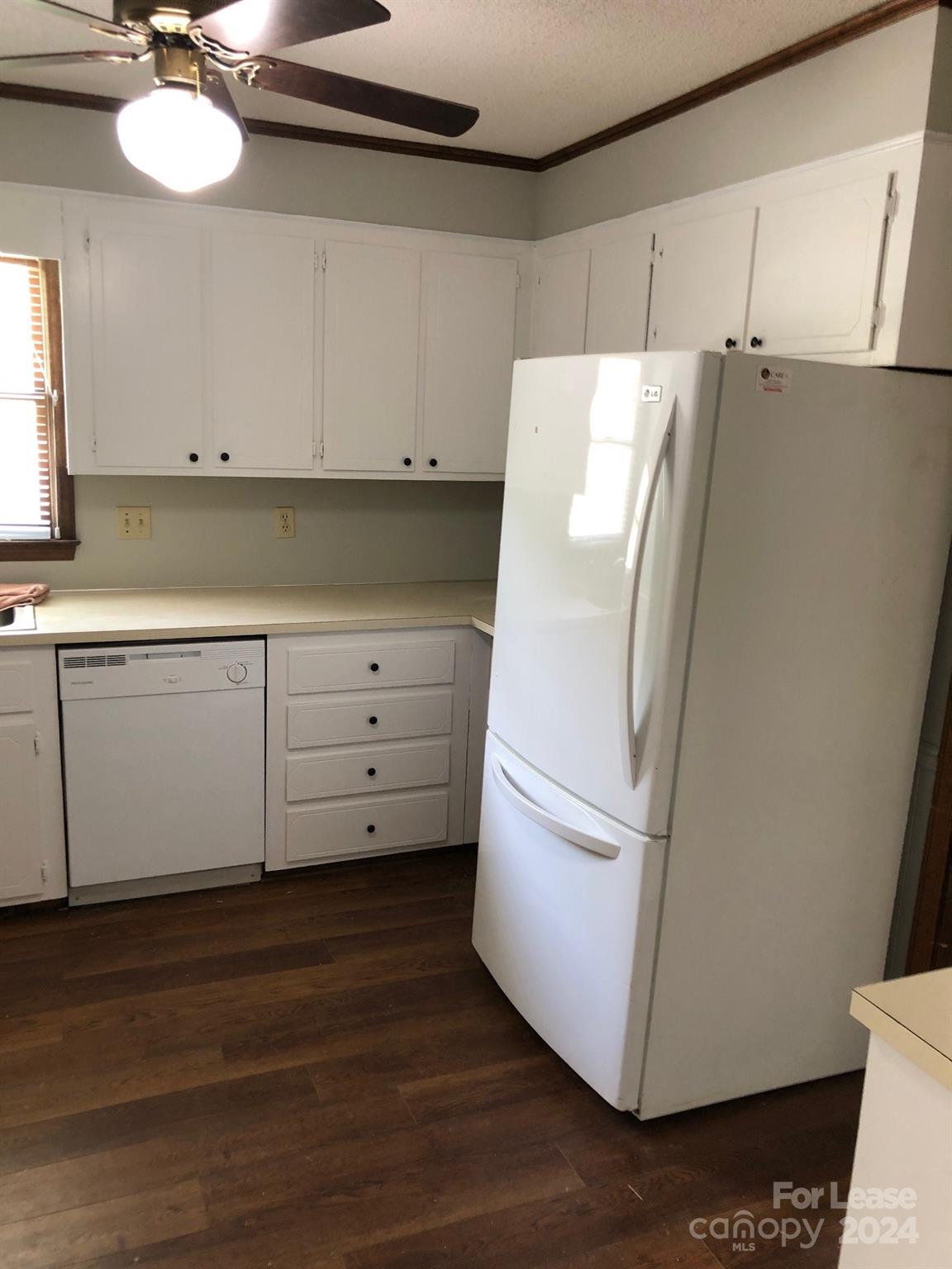 Ragin Estates - Residential Lease