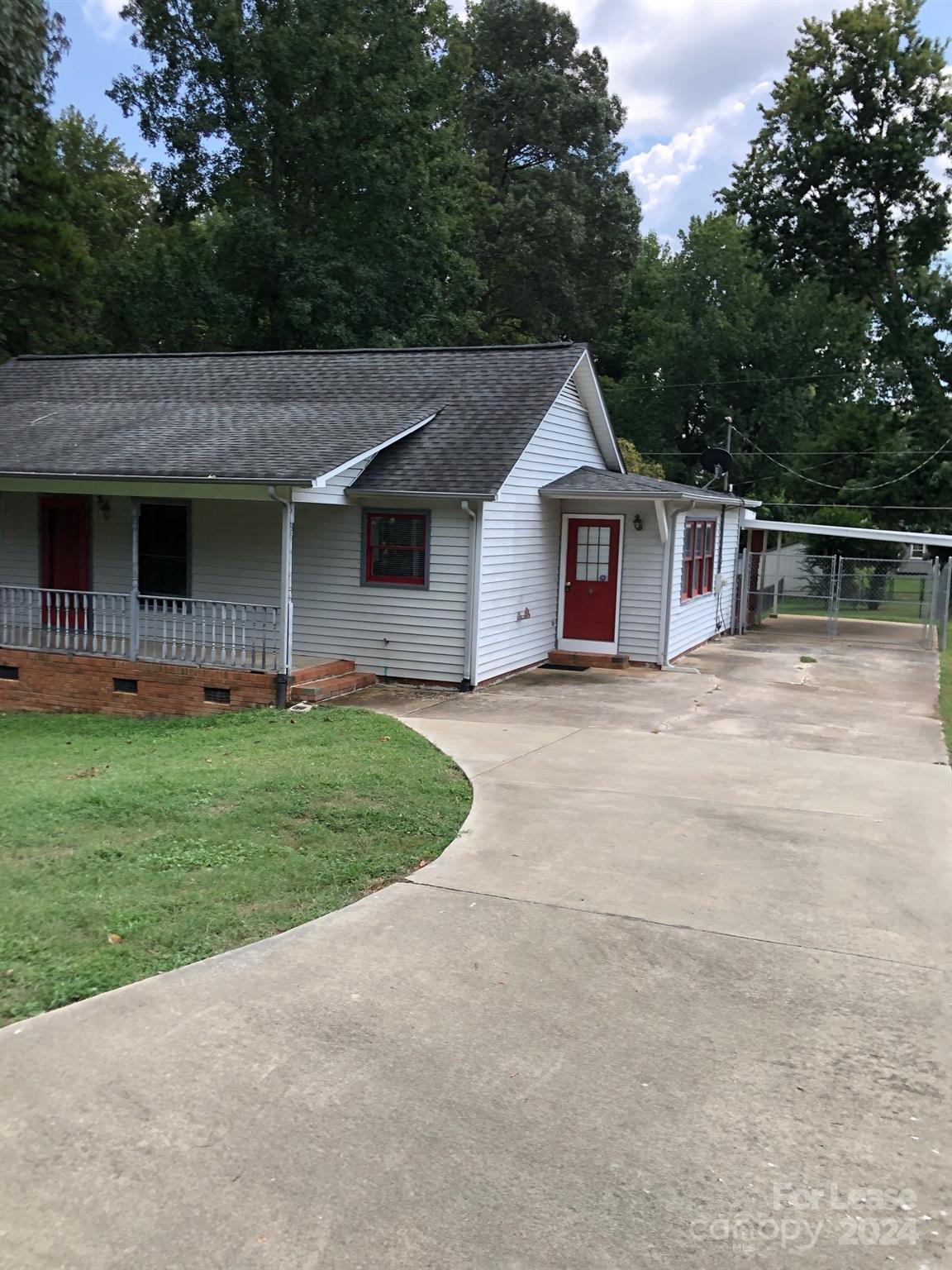 Ragin Estates - Residential Lease