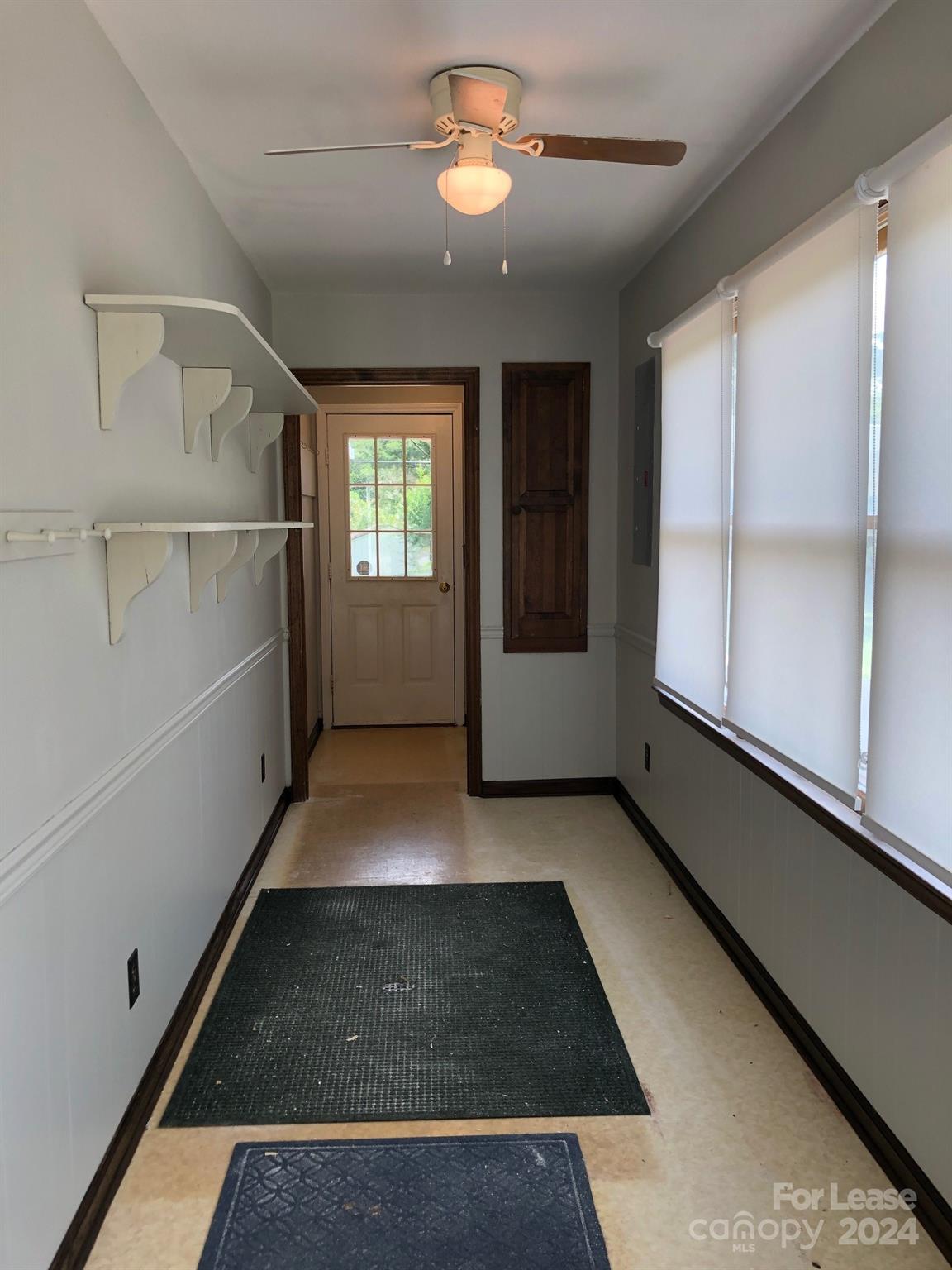 Ragin Estates - Residential Lease