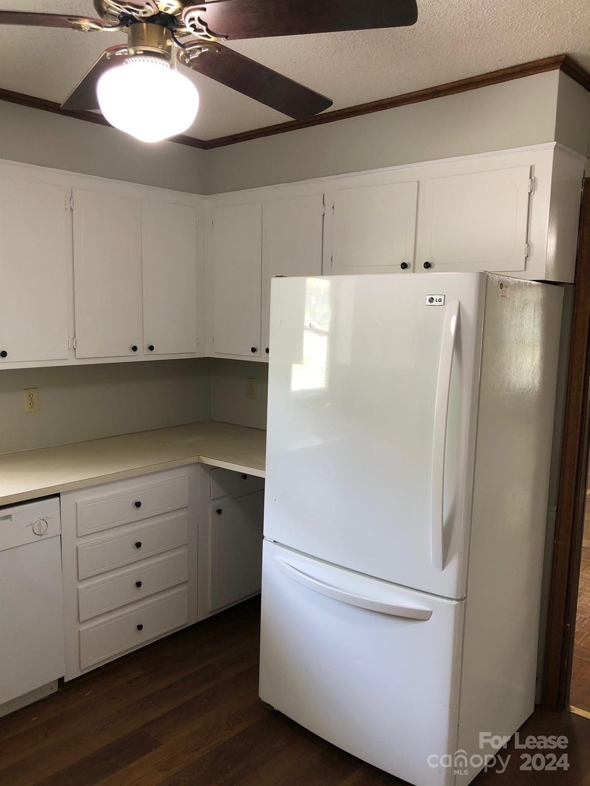 Ragin Estates - Residential Lease