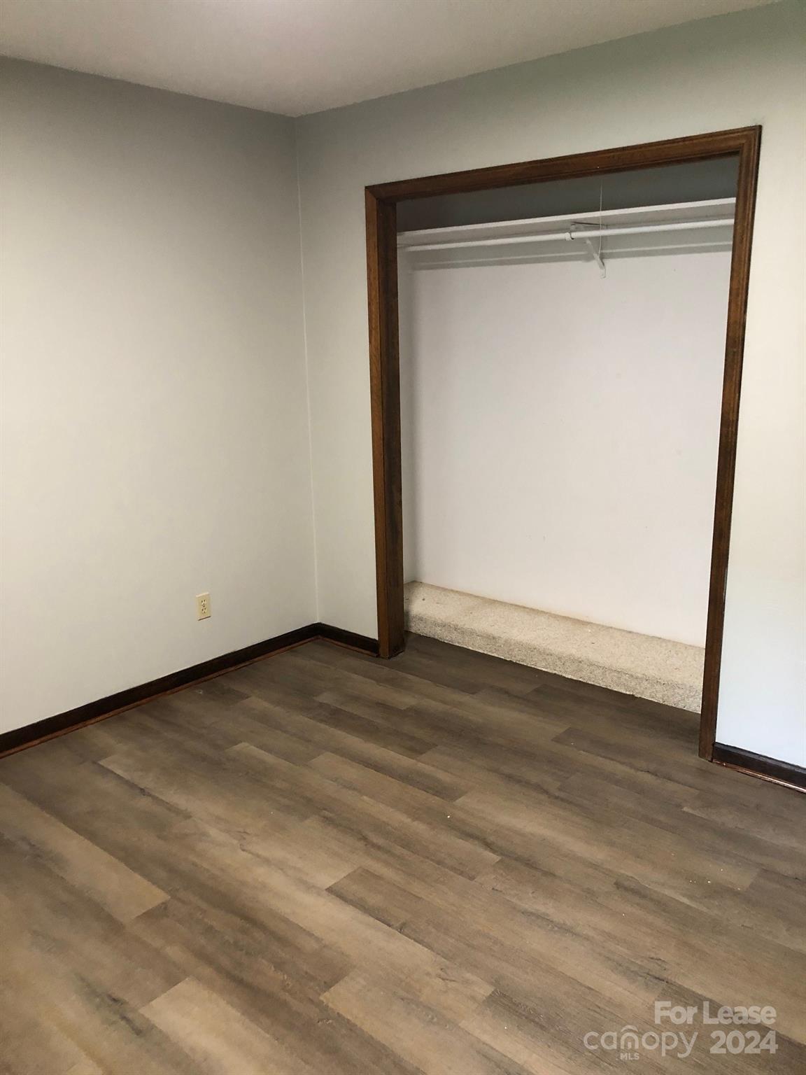 Ragin Estates - Residential Lease