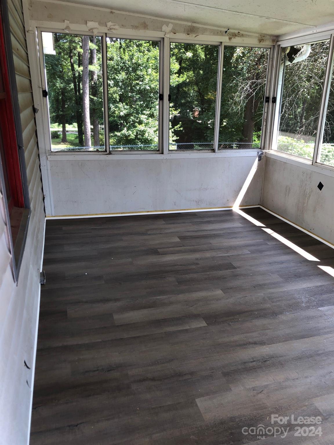 Ragin Estates - Residential Lease