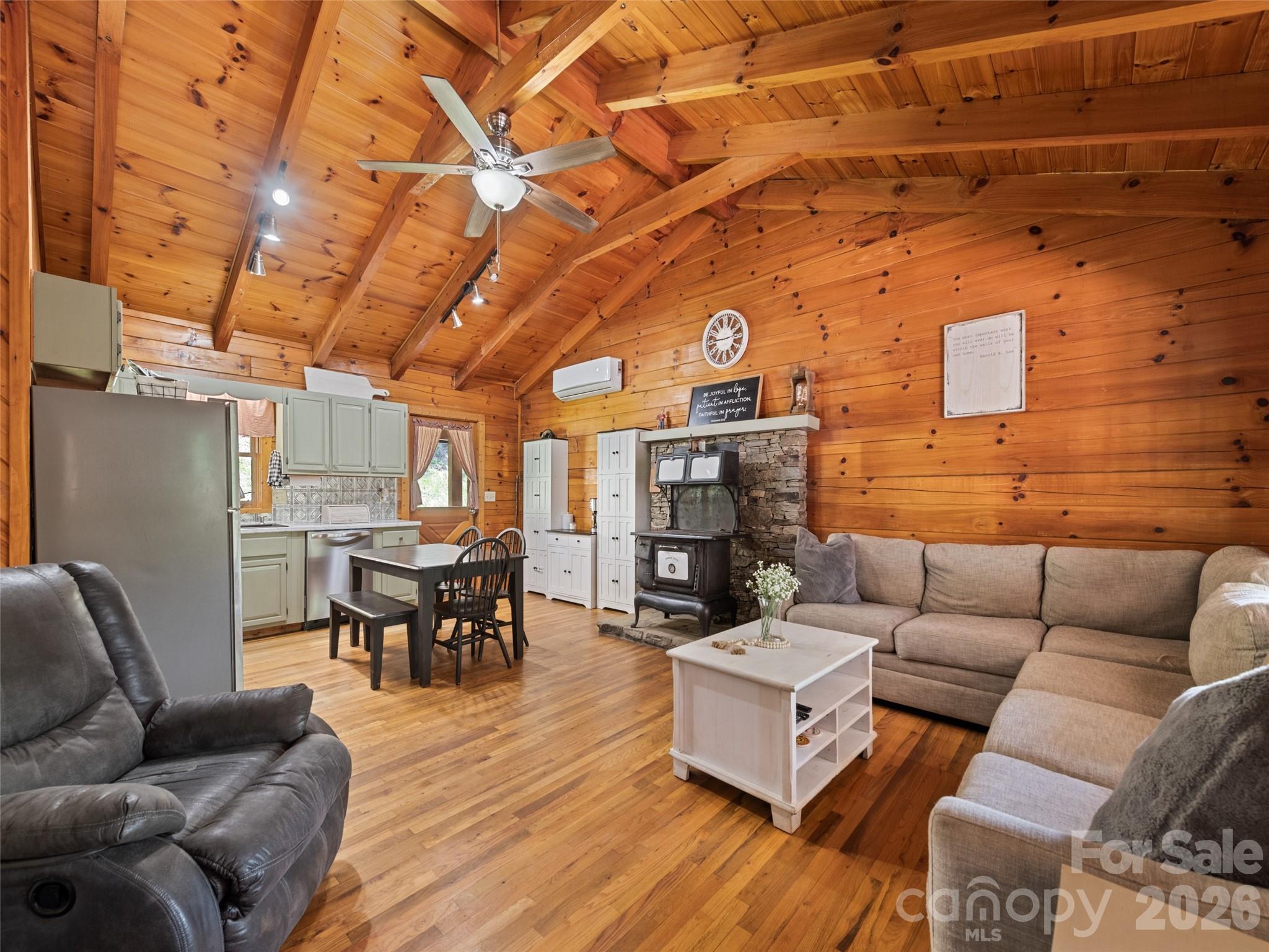 367 Robinson Road