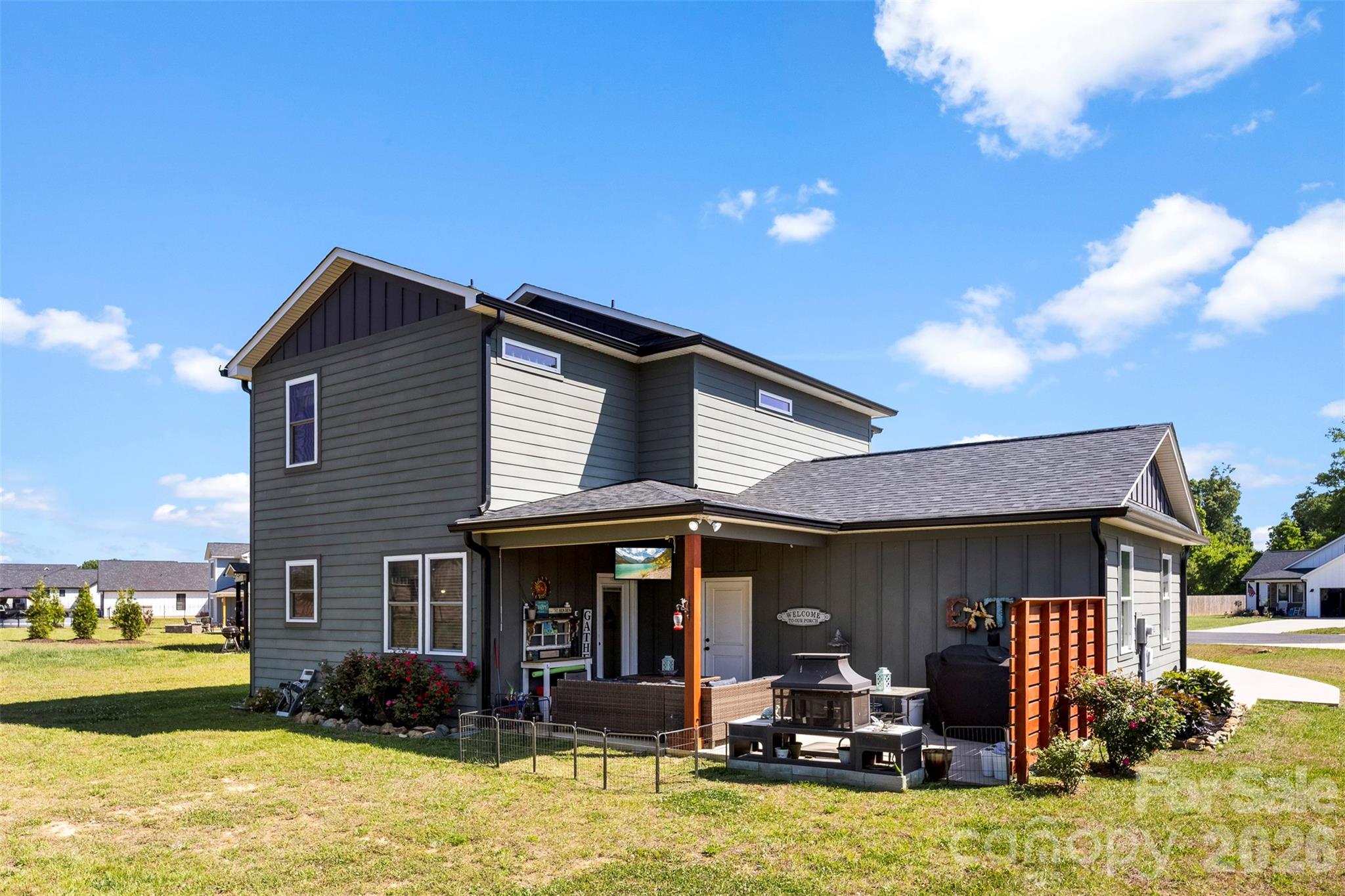 Hawthorne Commons - Residential