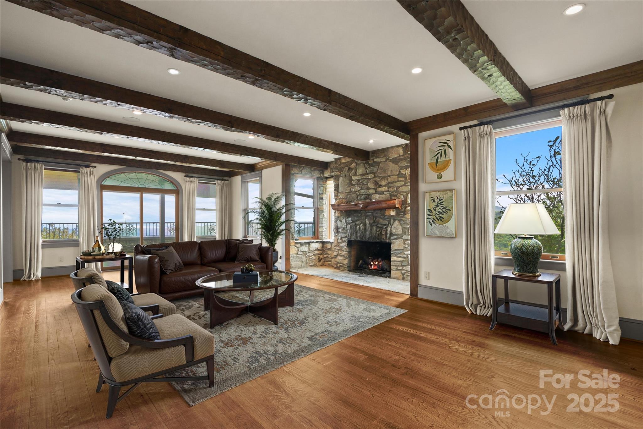 Blowing Rock, North Carolina 28605, United States, 4 Bedrooms Bedrooms, ,5 BathroomsBathrooms,Residential,Active,138826