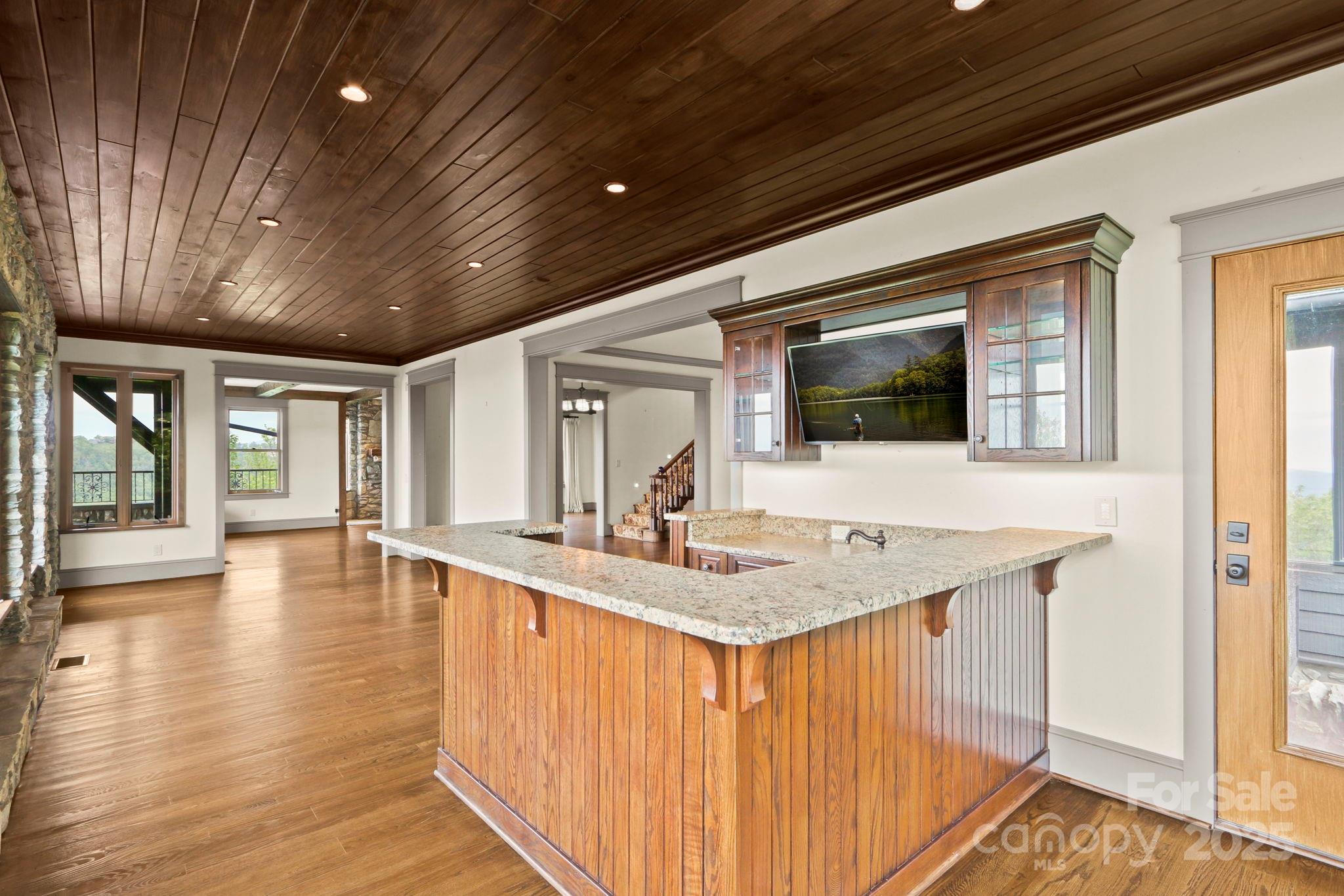 Blowing Rock, North Carolina 28605, United States, 4 Bedrooms Bedrooms, ,5 BathroomsBathrooms,Residential,Active,138826