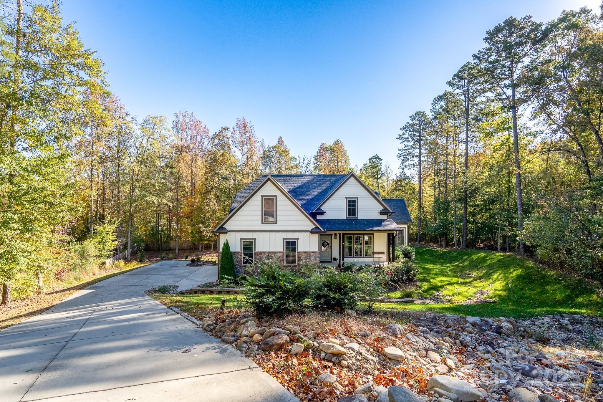 284 Ikerd Drive SE