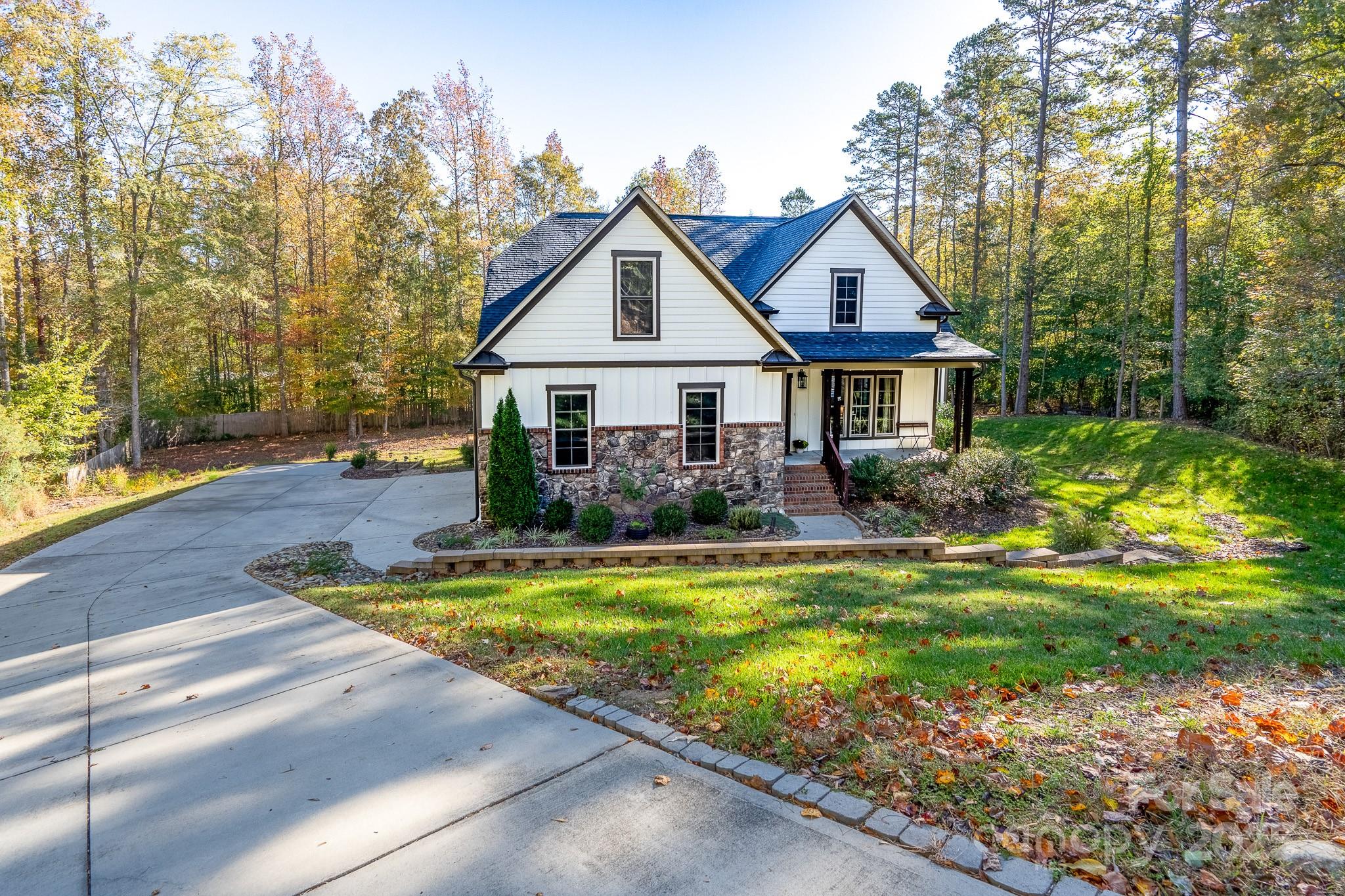 284 Ikerd Drive SE