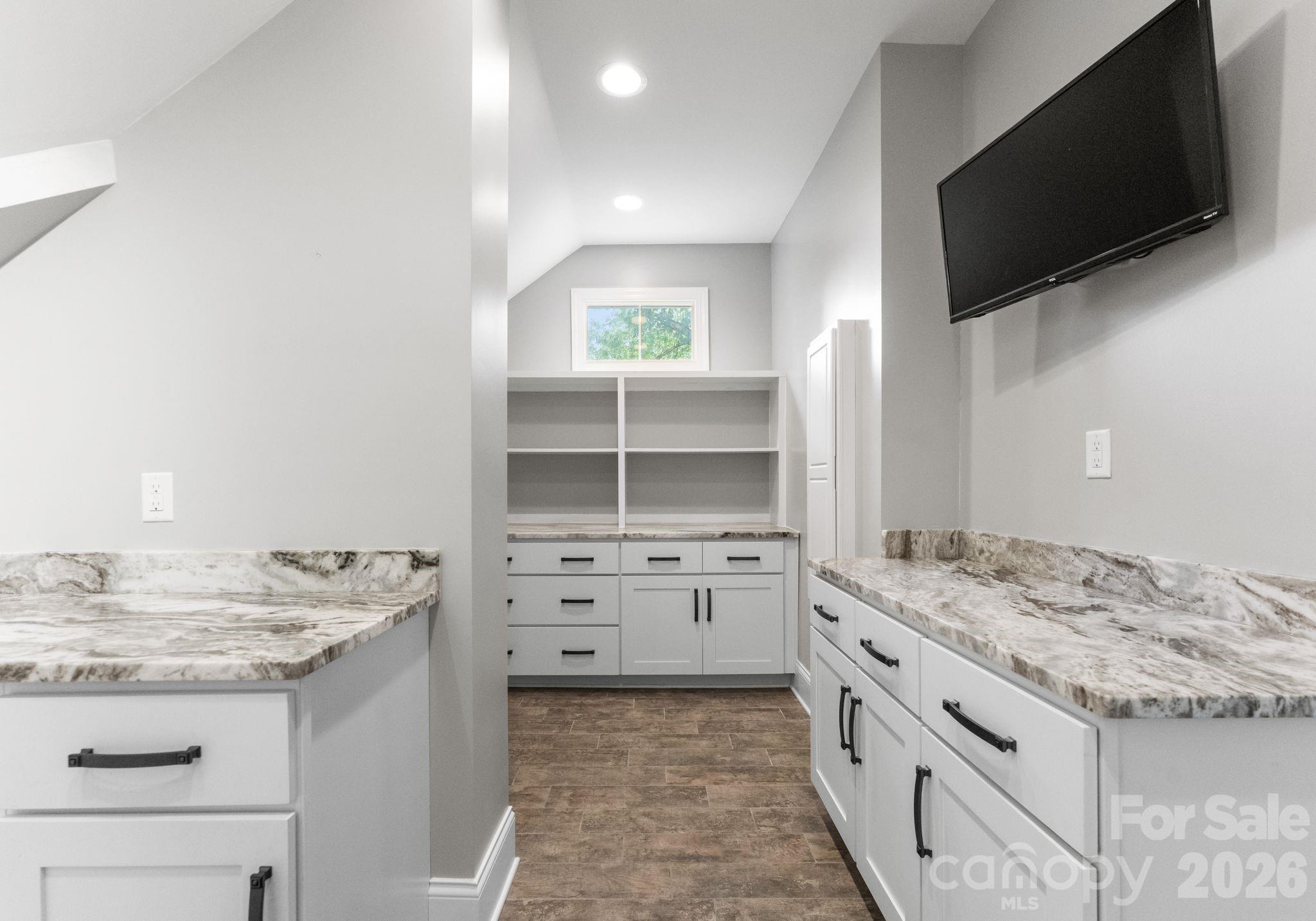 Sailview - Residential