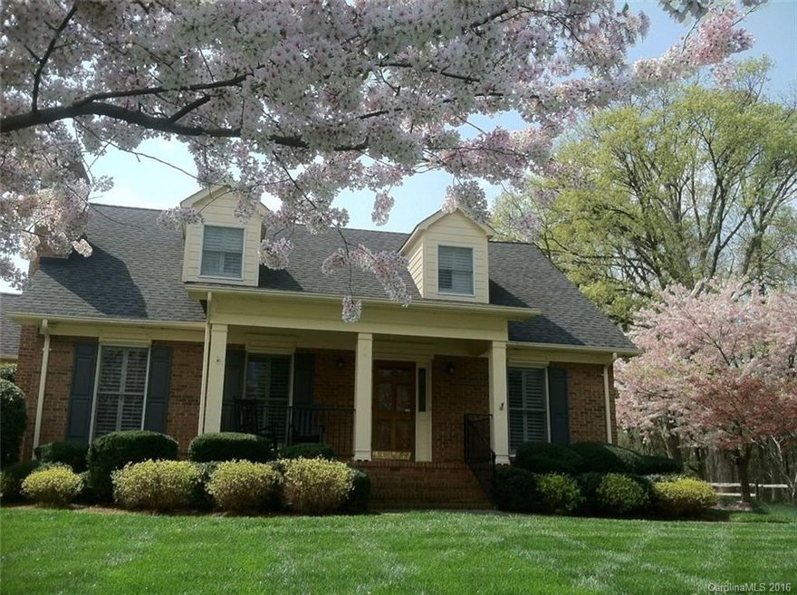 PRIVATE SETTING IN LAKE COMMUNITY NO HOA's! WATERVIEWS YEAROUND. Pier access 1 mile away @ Blythe Landing. Front & side views overlooking water. Hardwoods, den w/ fireplace, Master on main, lg. laundry room, kitchen has pullouts, island, breakfast area and built-in buffet. Sunroom/Office opens to the large screened and partially covered porch. Upstairs 2 bedrooms and lg. full bath. Extra storage in back of connected high ceiling carport + parking pad. Wooded and private. Pre-inspected