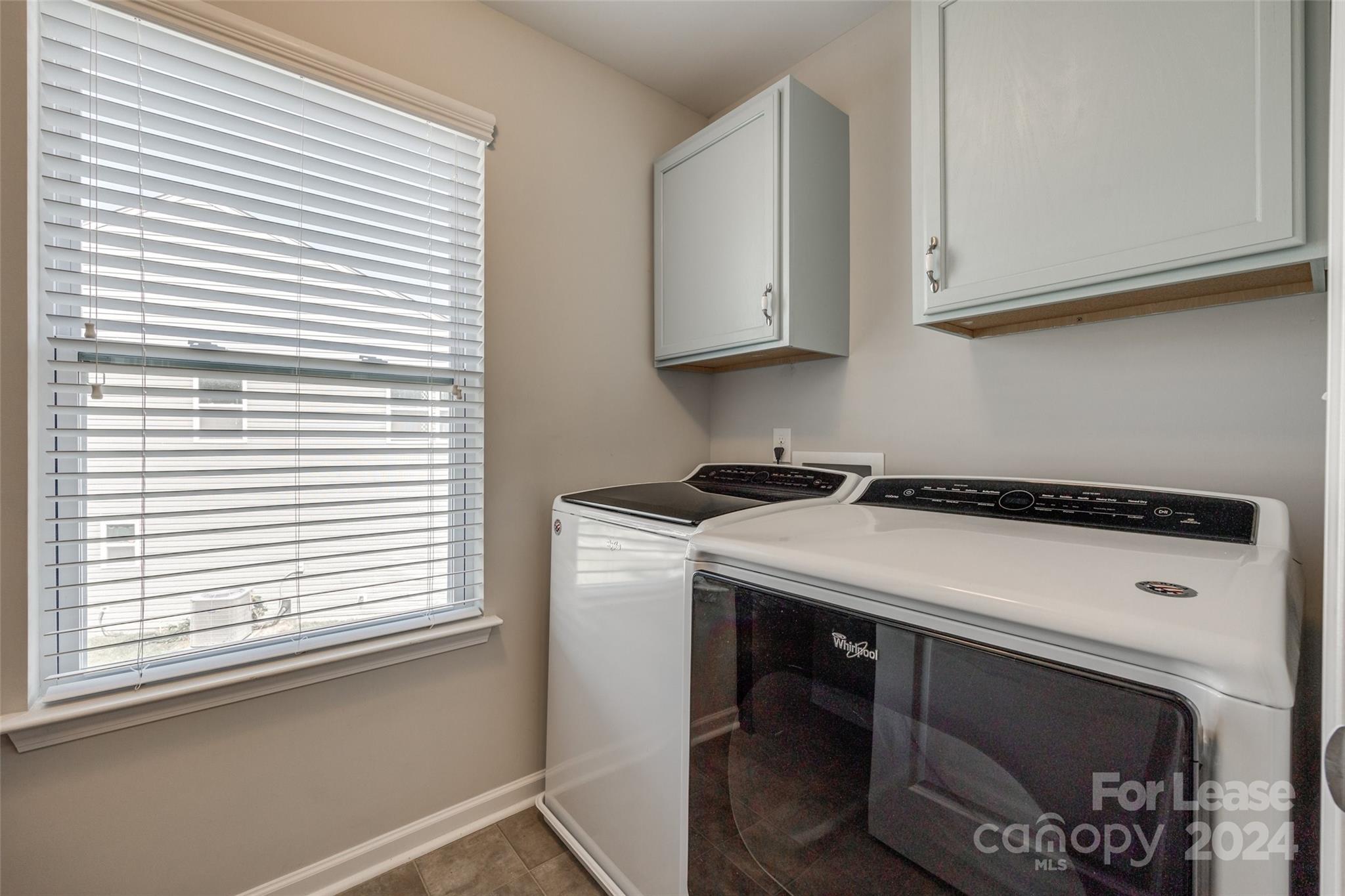 oaks at clover - Residential Lease